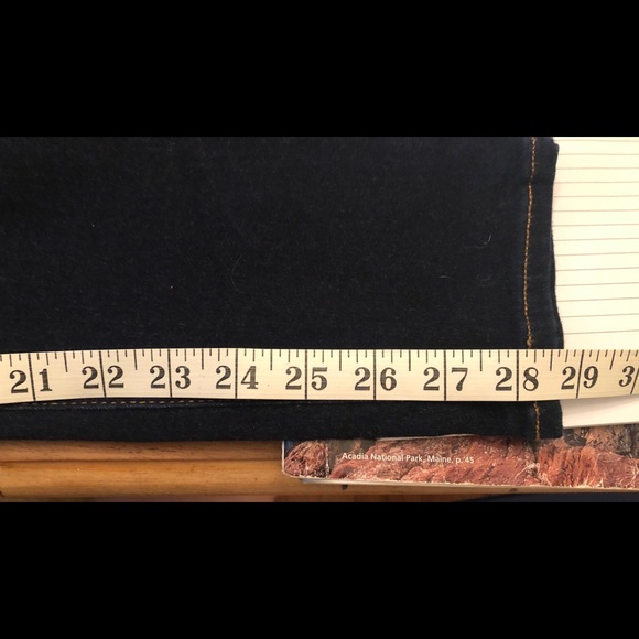 Old Navy Dark Skinny jeans - Picture 6 of 6